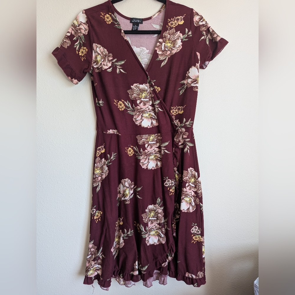 Justify Burgundy Floral Midi Dress Size  M